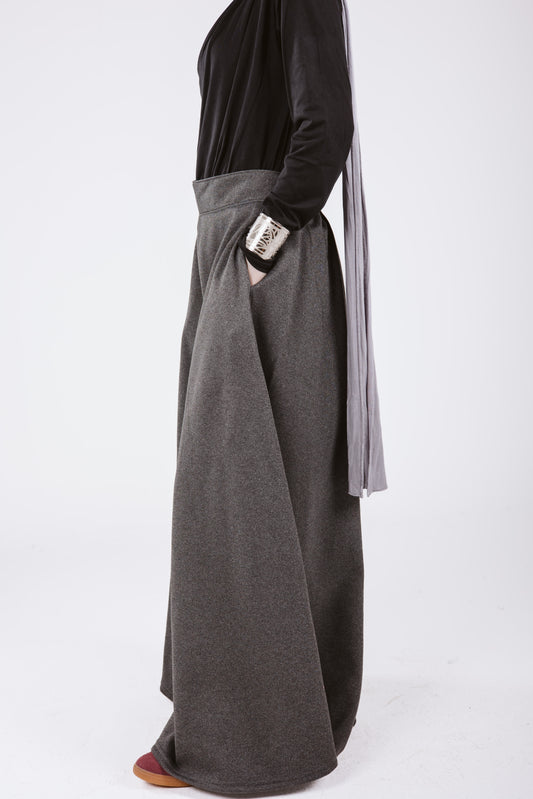 MELTON WIDE LEG PANTS IN DARK GRAY.