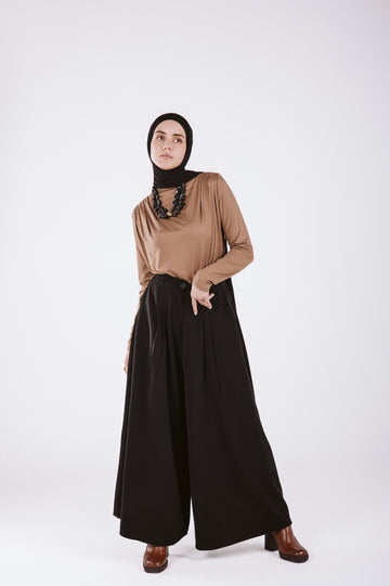 CLASSIC CREPE WIDE LEG PANTS IN BLACK