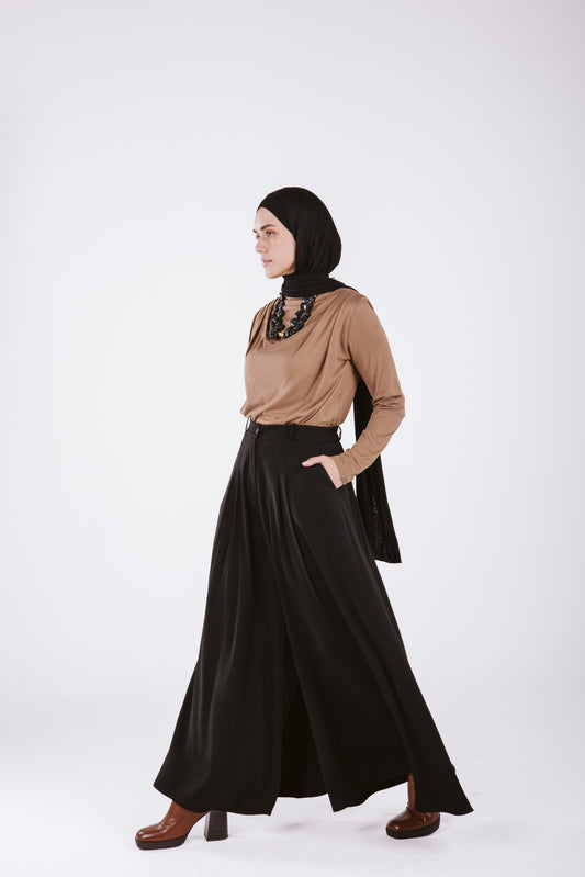 CLASSIC CREPE WIDE LEG PANTS IN BLACK